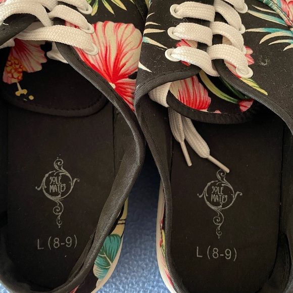 Floral print sneakers - Picture 7 of 8